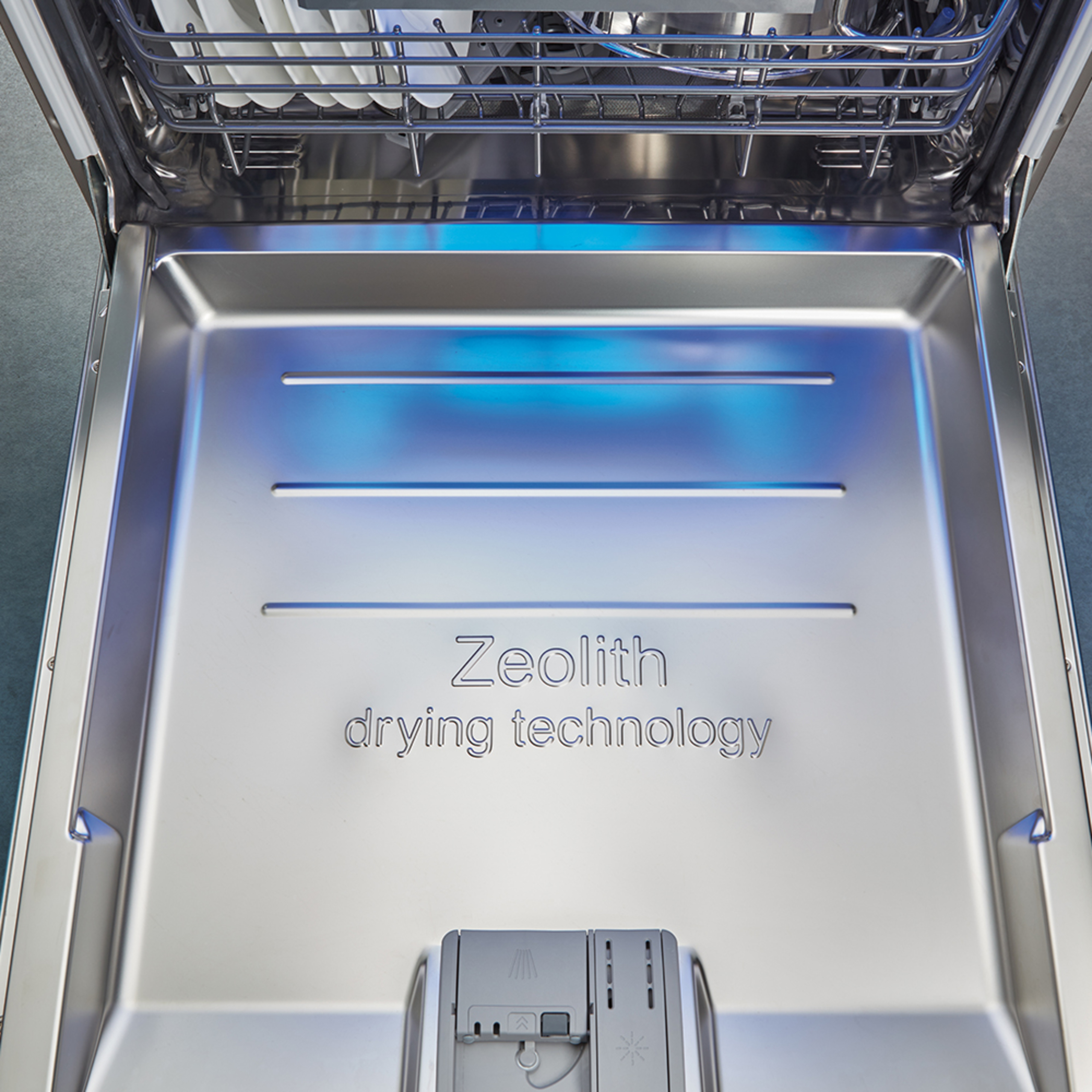 Zeolith Trocknen – Für glänzende Spülergebnisse bei Elektrotechnik Asche GmbH in Magdeburg